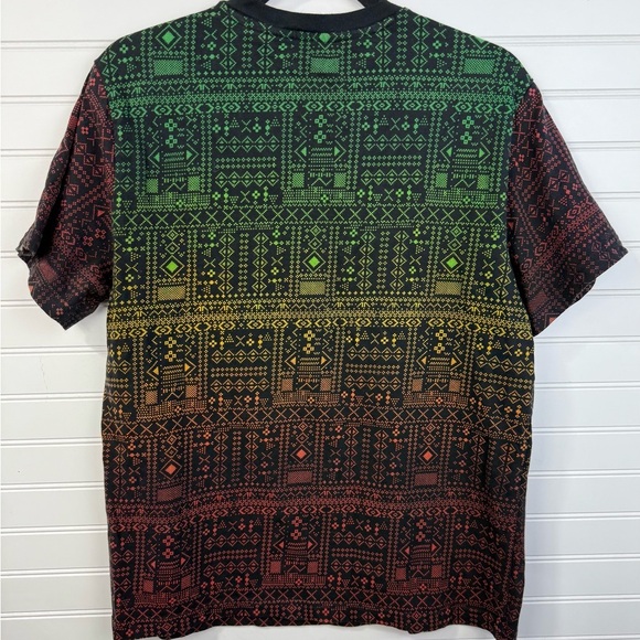 Marley men’s black multi colored graphic soft tshirt. Size M - Picture 2 of 3